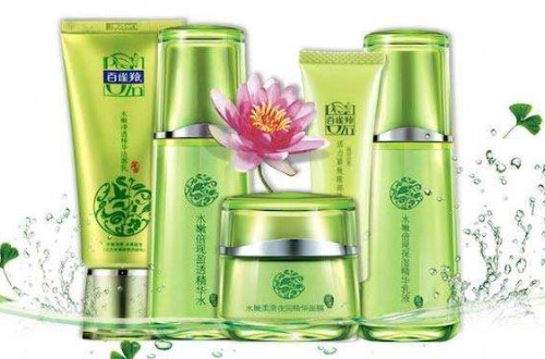 适合20岁用的护肤品牌：相宜本草平价好用